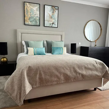 Full Private 180sqm - Terrace Jacuzzi - 200m & Sea View Villa