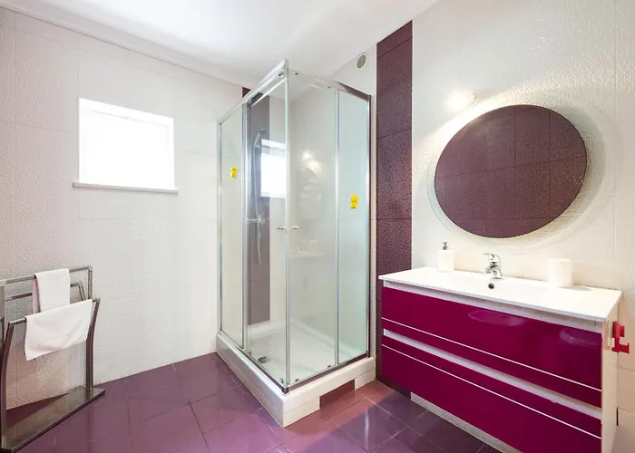 Full Private 180sqm - Terrace Jacuzzi - 200m & Sea View Villa Albufeira