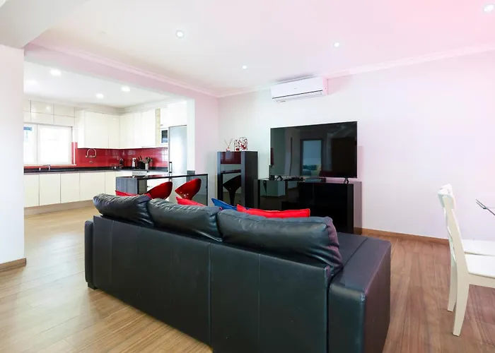 Full Private 180sqm - Terrace Jacuzzi - 200m & Sea View Villa