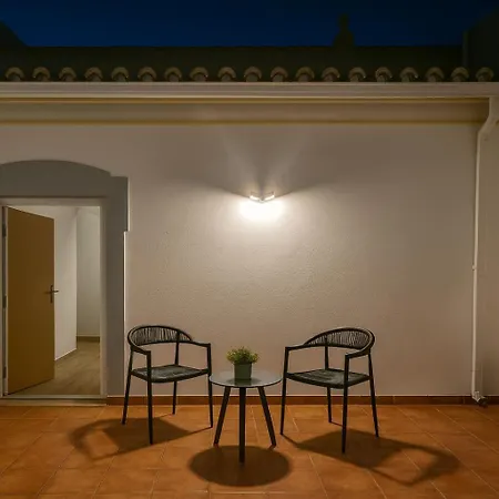 Full Private 180sqm - Terrace Jacuzzi - 200m & Sea View Willa